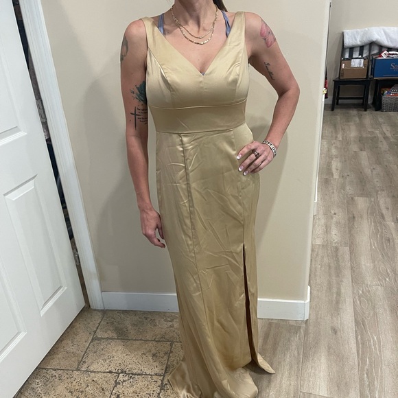 Elegant Golden Evening Dress Celebrate Davids Bridal Studio Size 6 NWT - Picture 2 of 14